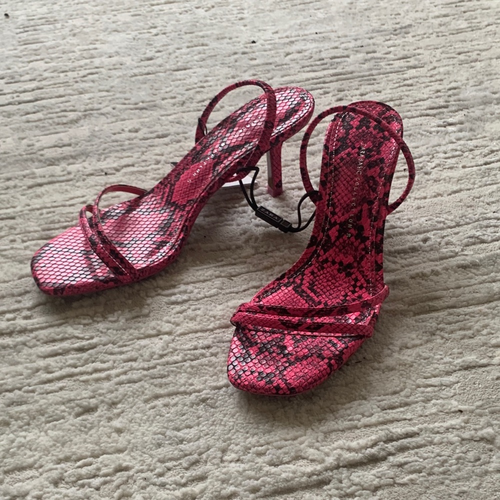 NWT Zara Pink and Black Snakeskin Heels